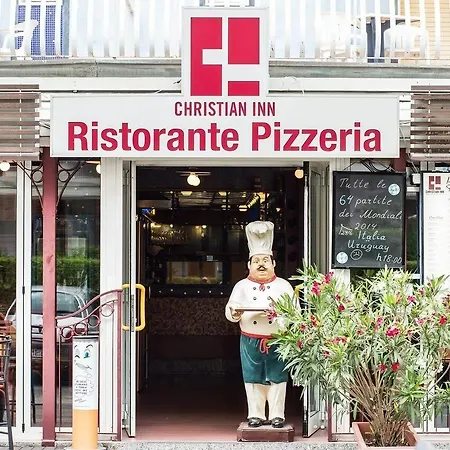 Christian Ξενοδοχείο